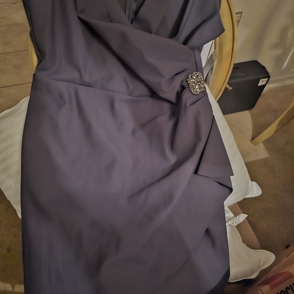 Alex evenings size 16P dress charcoal color - Picture 6 of 6